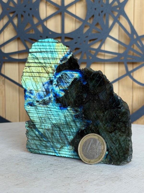Labradorite (0.325kg)