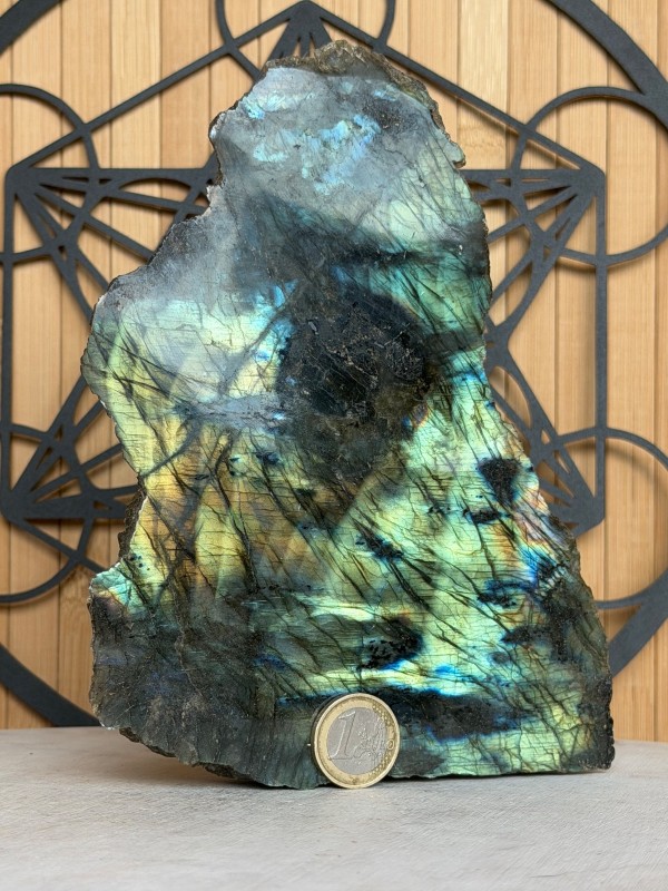 Labradorite semi polie (1.465kg)