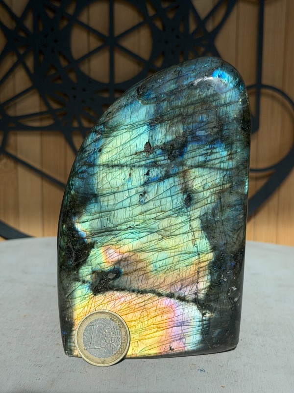 Labradorite (1.04kg)
