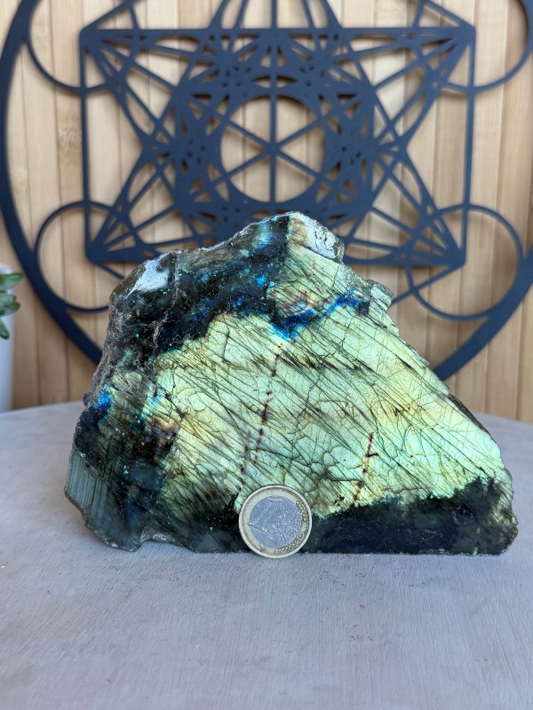 Labradorite semi polie (0.645kg)