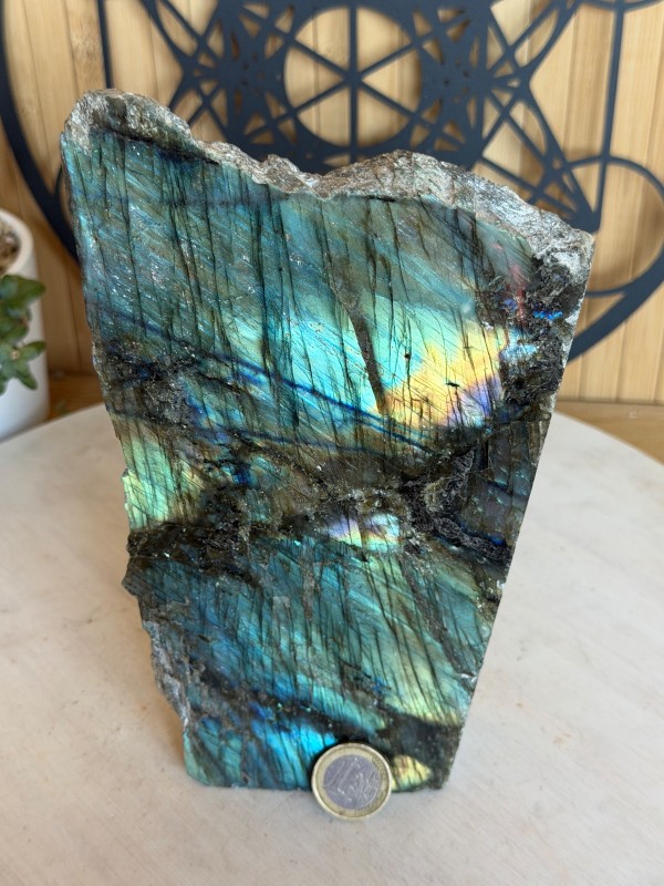 Labradorite semi polie (1.235kg)