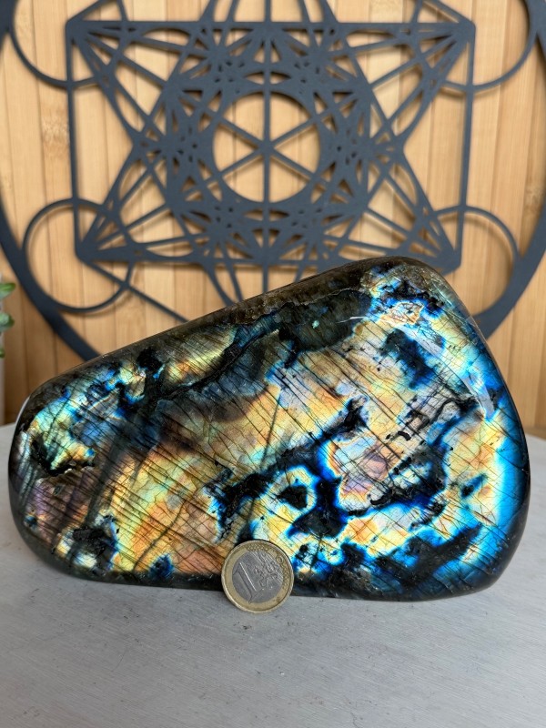 Labradorite (1.82kg)
