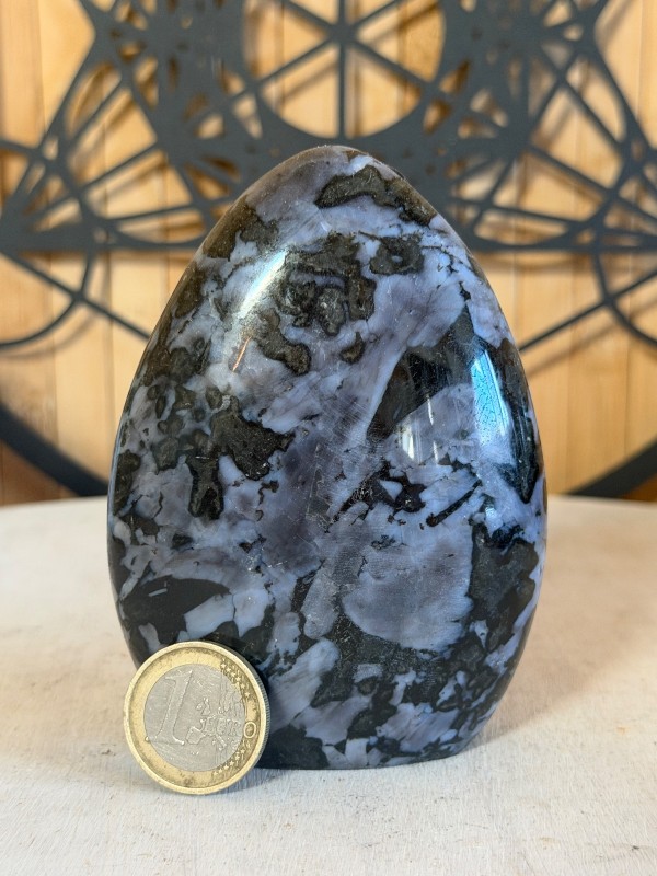 Gabbro, Madagascar, 0,413 kg