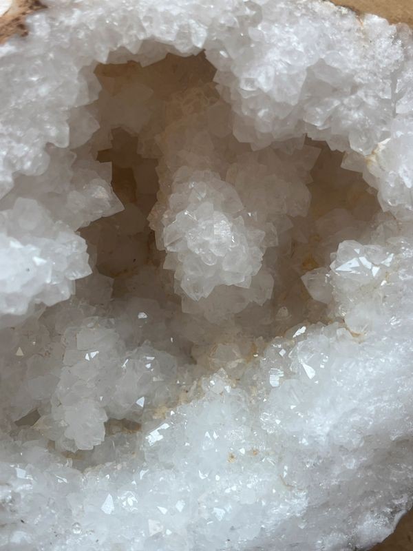 Géode de quartz (1,80 Kg)