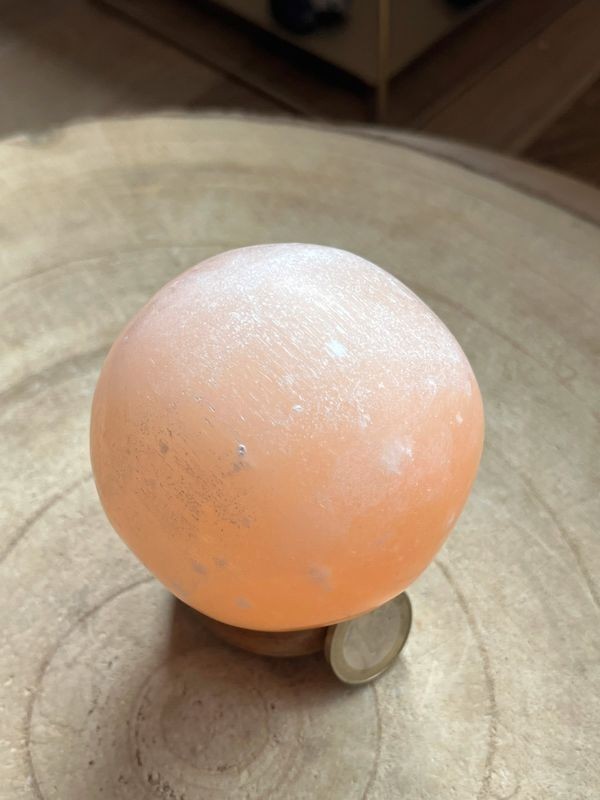 Sphère en sélénite orange (0.485 Kg)