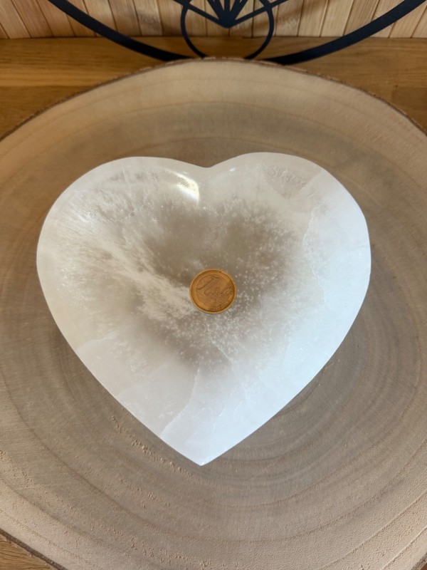 Coupelle forme cœur en sélénite (0.85kg)