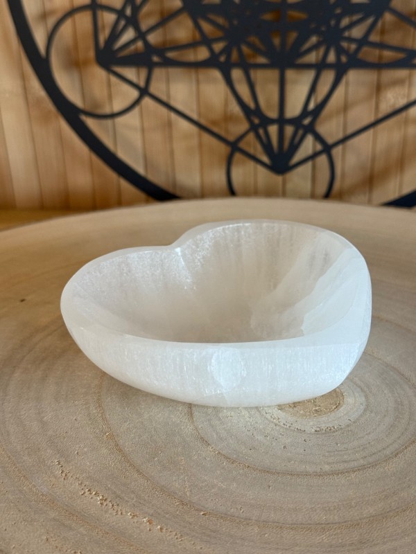 Coupelle forme cœur en sélénite (0.3kg)