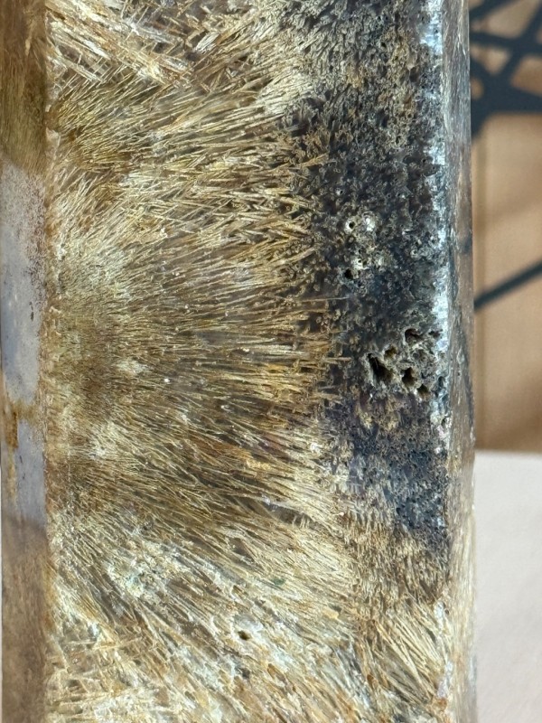 Pointe agate sagénite (0.91kg)