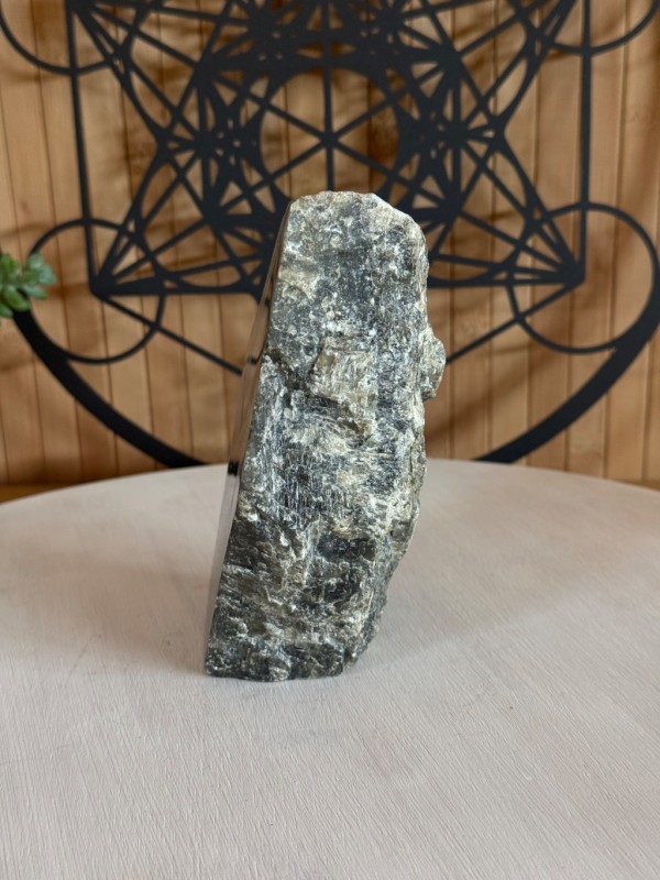Labradorite semi polie (0.78kg)