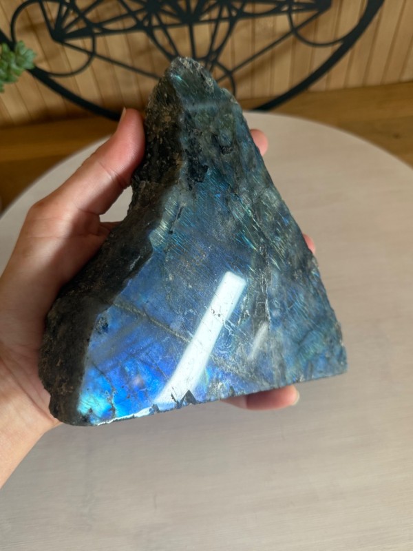 Labradorite semi polie (0.995kg)
