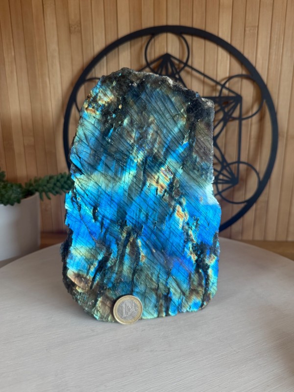 Labradorite semi polie (2.33kg)