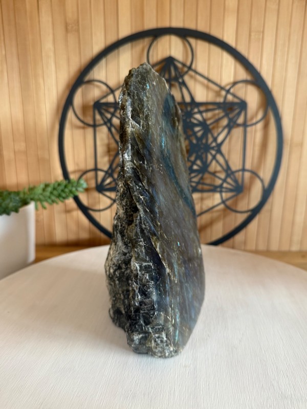 Labradorite semi polie (2.33kg)