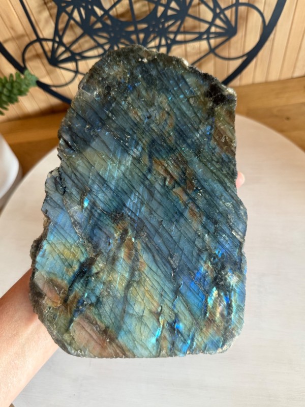 Labradorite semi polie (2.33kg)