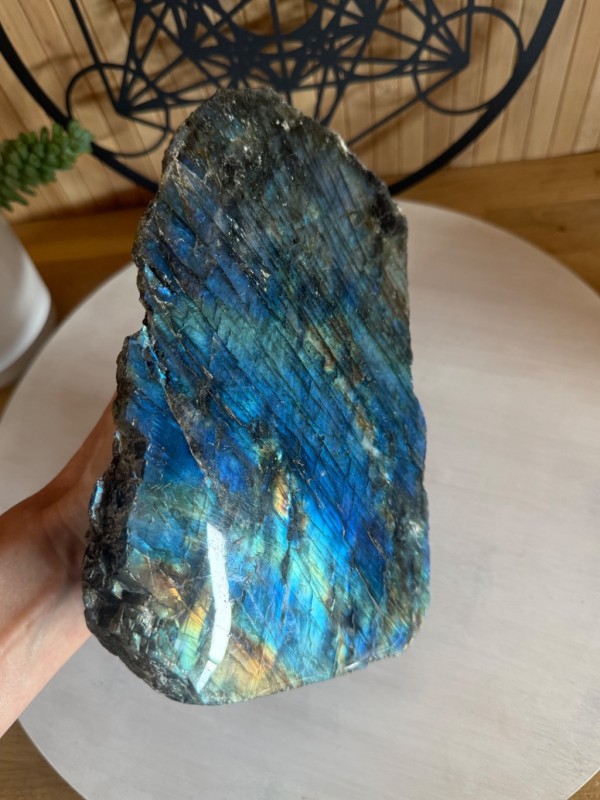 Labradorite semi polie (2.33kg)