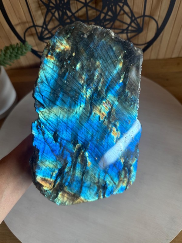 Labradorite semi polie (2.33kg)
