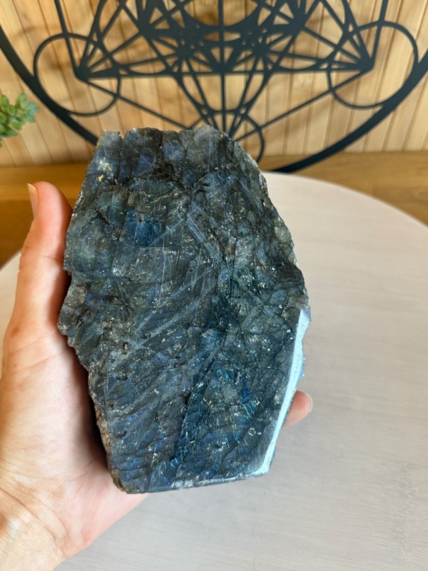 Labradorite semi polie (0.92kg)