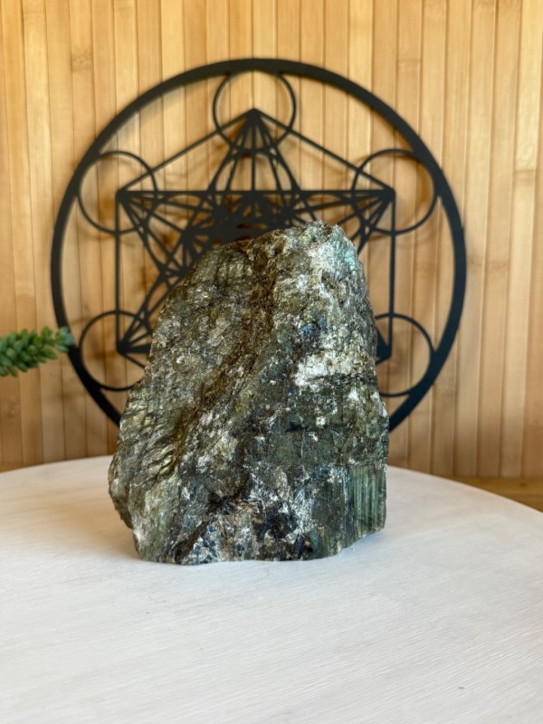 Labradorite semi polie (1.31kg)