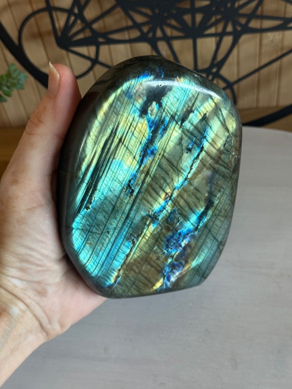 Labradorite (0.82kg)