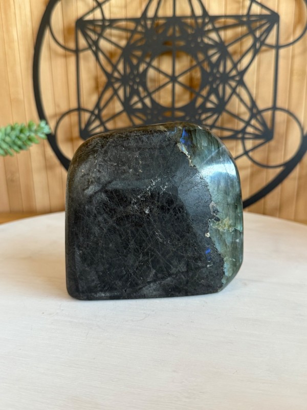 Labradorite (0.76kg)