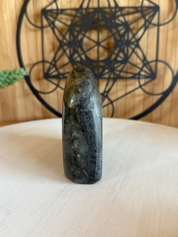 Labradorite (0.76kg)
