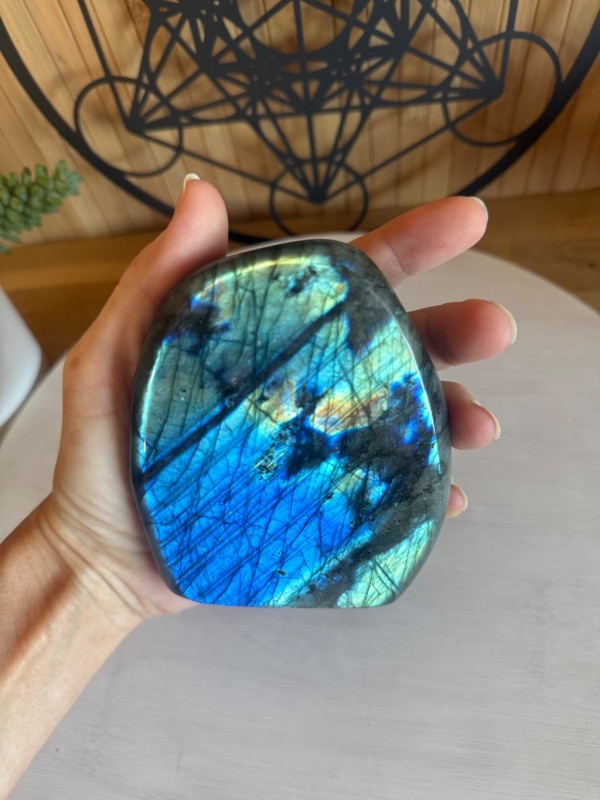 Labradorite (0.665kg)