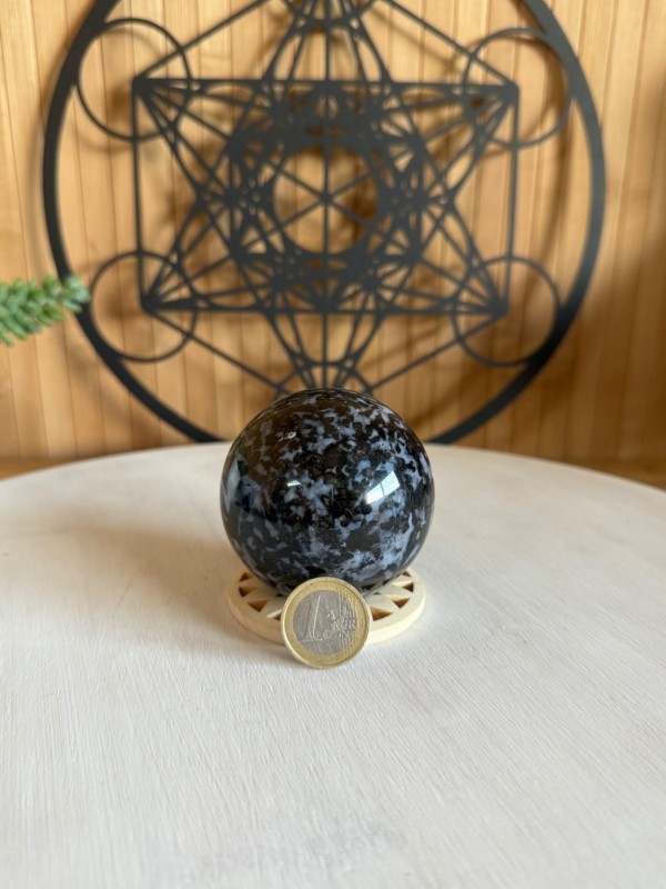 Sphère en gabbro (0.395kg)