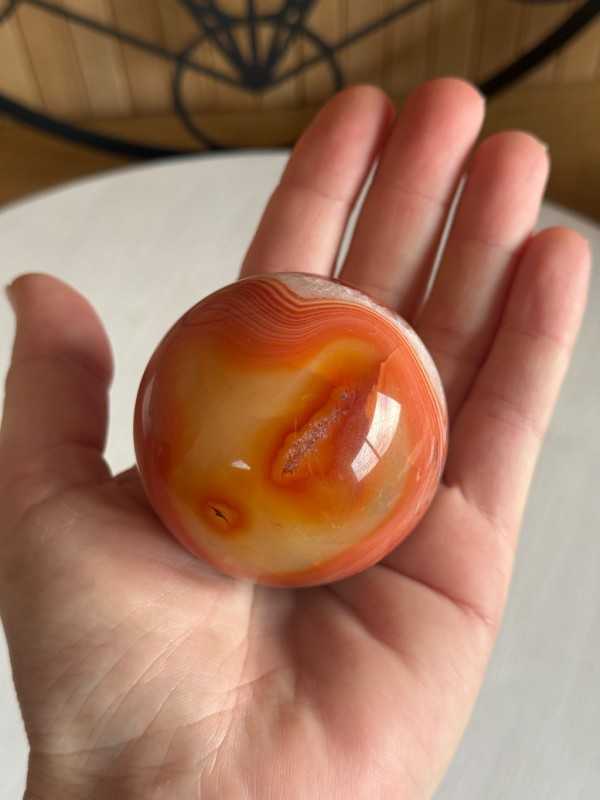 Sphère en cornaline (0.25kg)