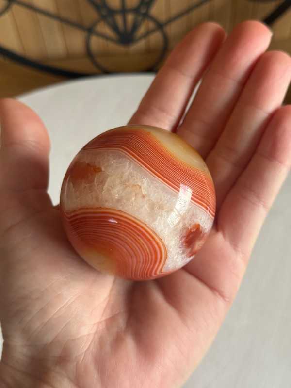Sphère en cornaline (0.25kg)