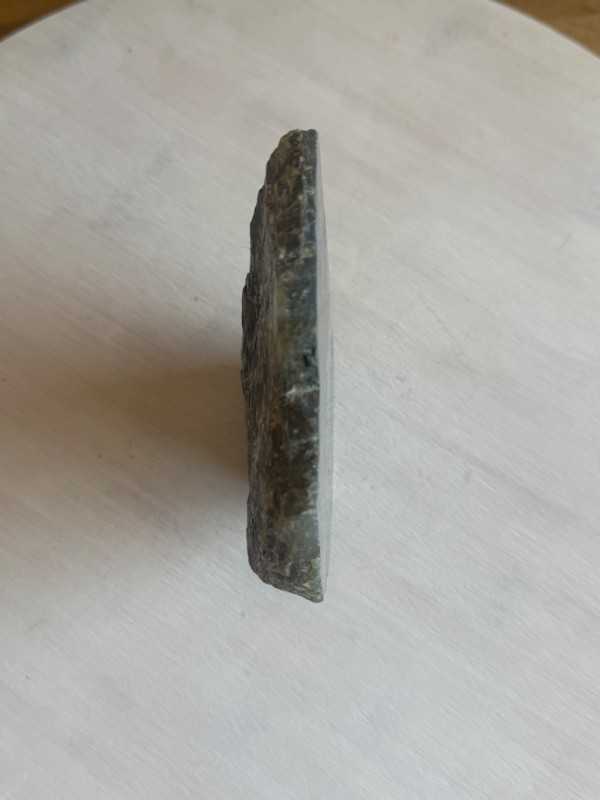 Labradorite semi polie (0.38kg)