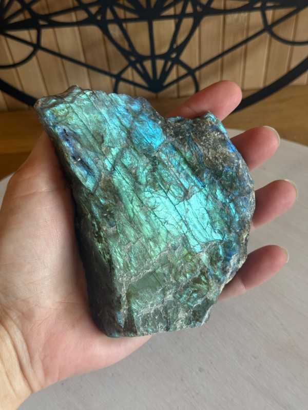 Labradorite semi polie (0.38kg)