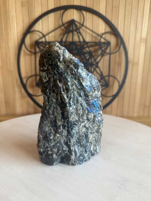 Labradorite semi polie (0.71kg)