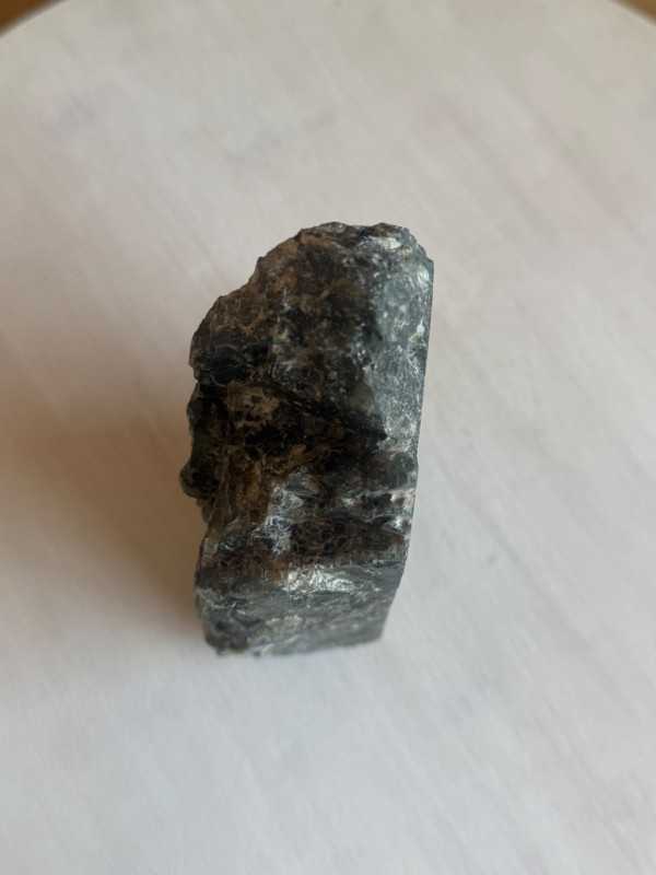 Labradorite semi polie (0.71kg)