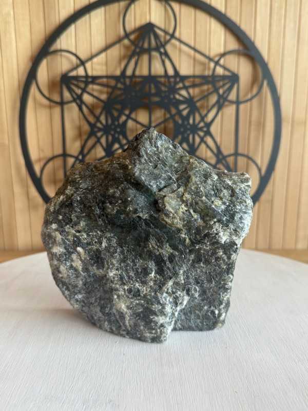 Labradorite semi polie (0.875kg)
