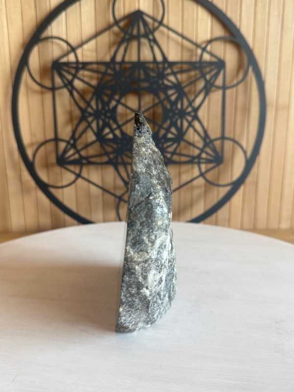 Labradorite semi polie (0.875kg)