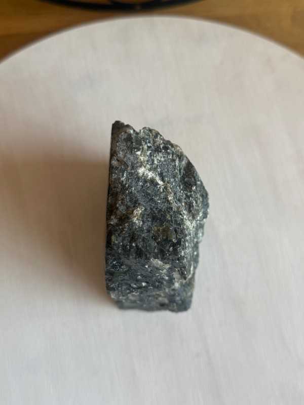 Labradorite semi polie (0.97kg)