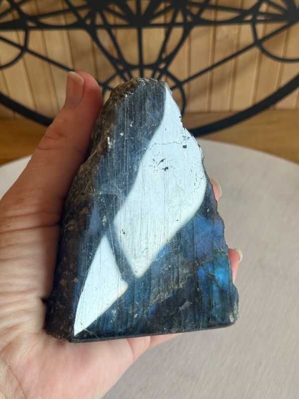 Labradorite semi polie (0.505kg)