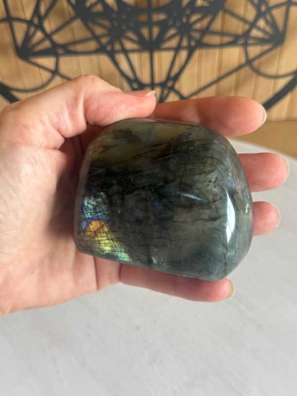 Labradorite (0.355kg)