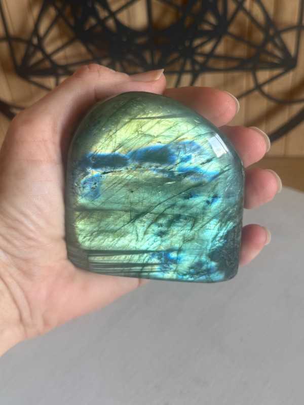 Labradorite (0.35kg)