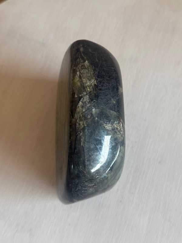 Labradorite (1.135kg)