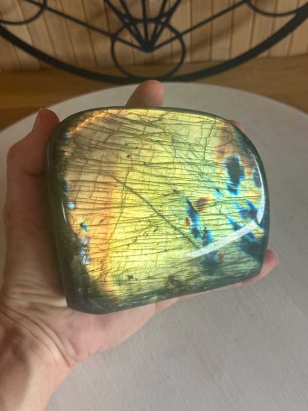 Labradorite (1.135kg)