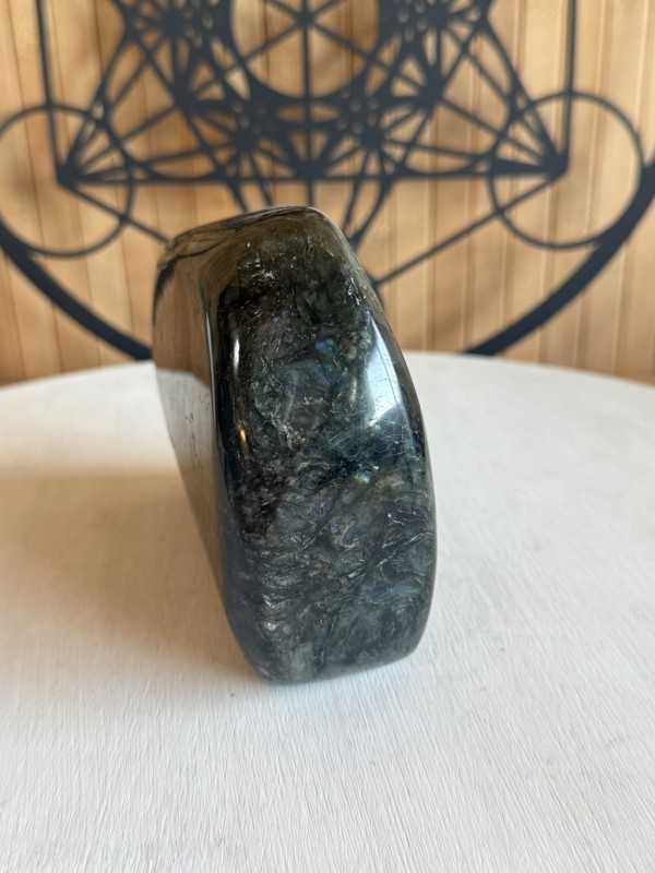 Labradorite (1kg)