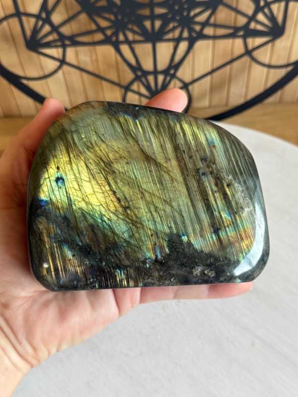 Labradorite (1kg)