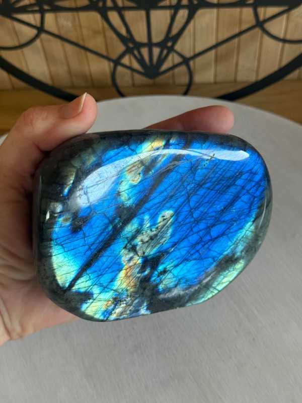 Labradorite (1kg)
