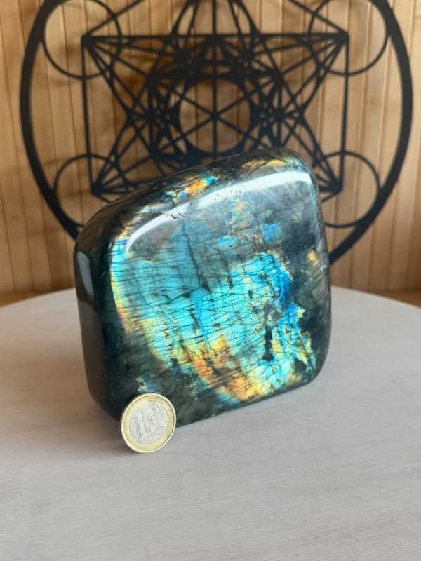 Labradorite (1.28kg)