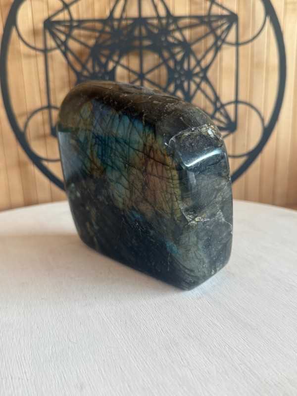 Labradorite (1.28kg)