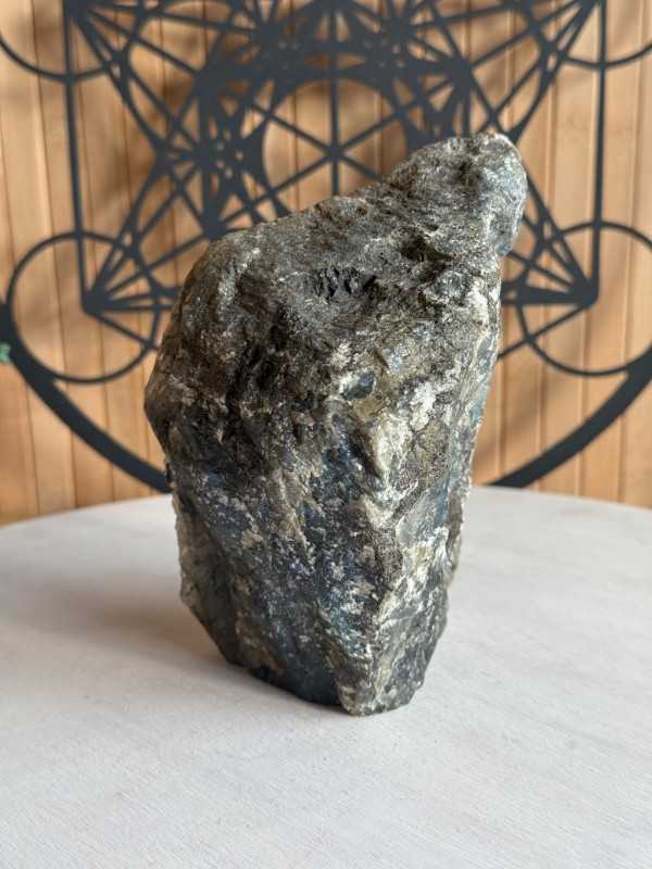 Labradorite (0.95kg)