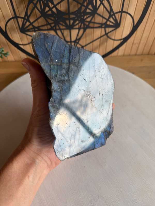 Labradorite (0.95kg)