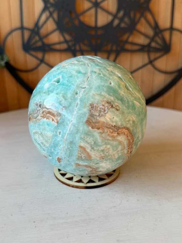 Sphère en aragonite bleue (0.783kg)