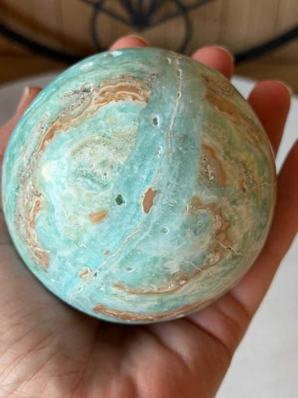 Sphère en aragonite bleue (0.783kg)