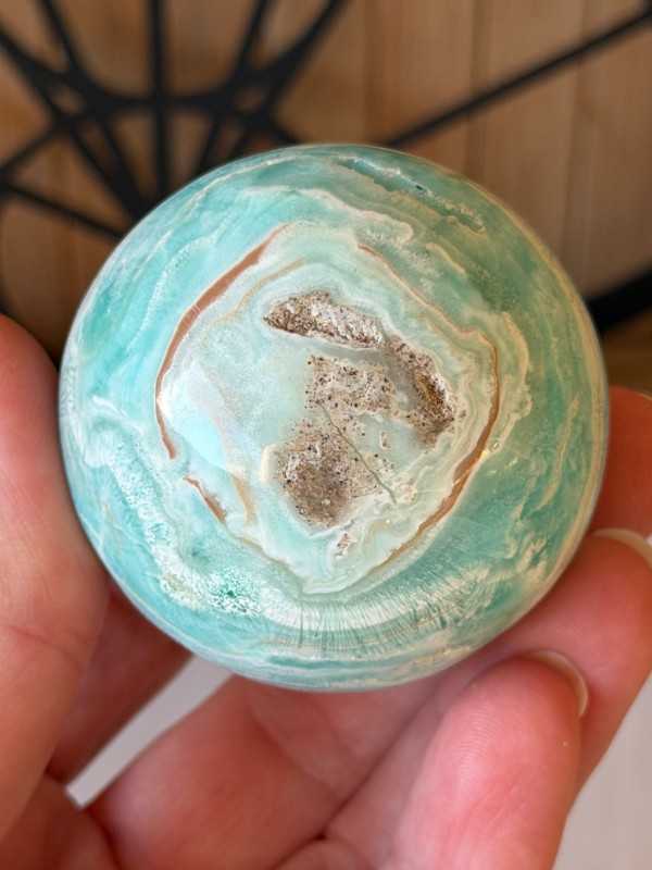 Sphère en aragonite bleue (0.17kg)